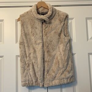 Sanctuary Clothing Los Angeles Cream Faux Fur Vest
